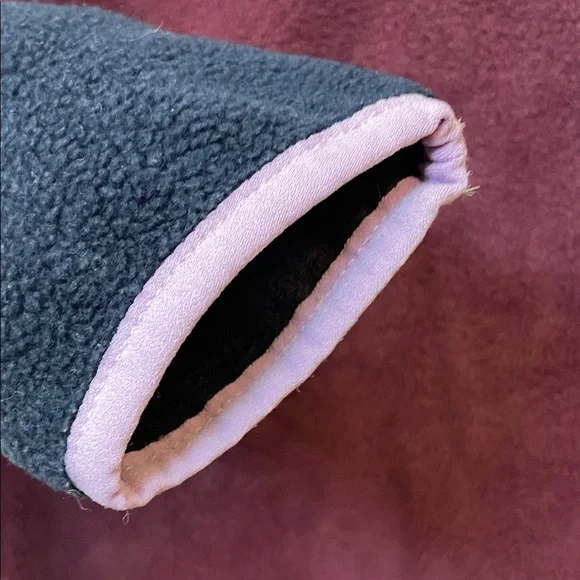 Columbia Women's Two-Tone Fleece Sweatshirt  - Navy Blue and Burgundy - Size S - Picture 4 of 8